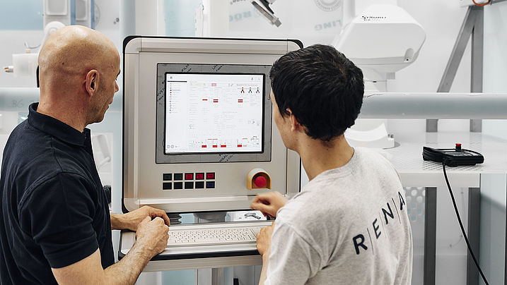 Operator training on site