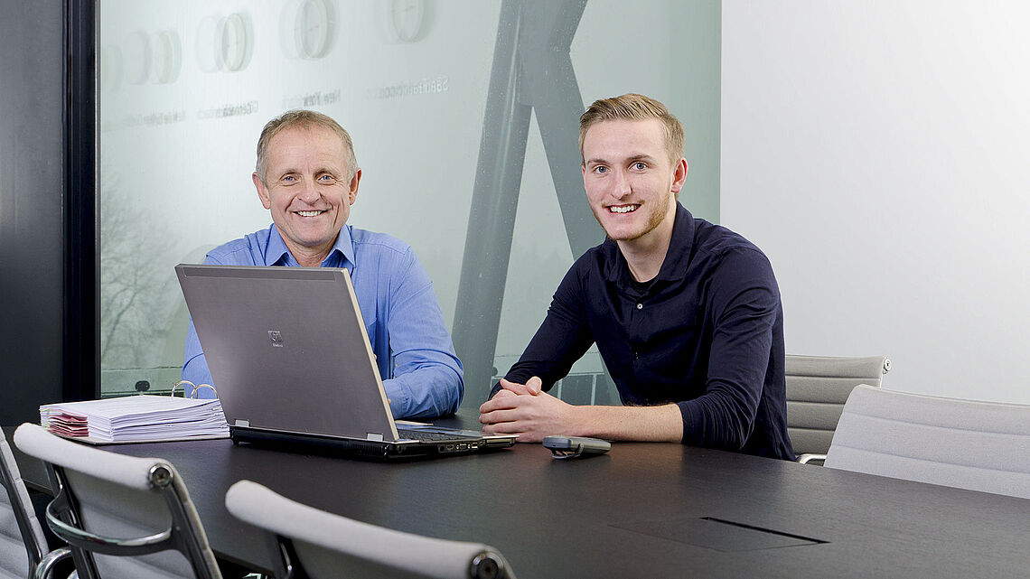  RENA employees during a meeting in a meeting room