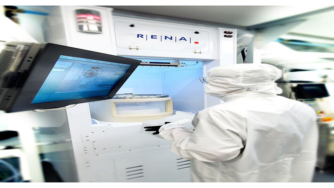 Novel etching methods for new semiconductor materials