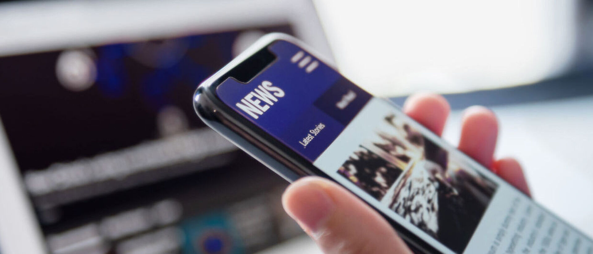 news on a smartphone